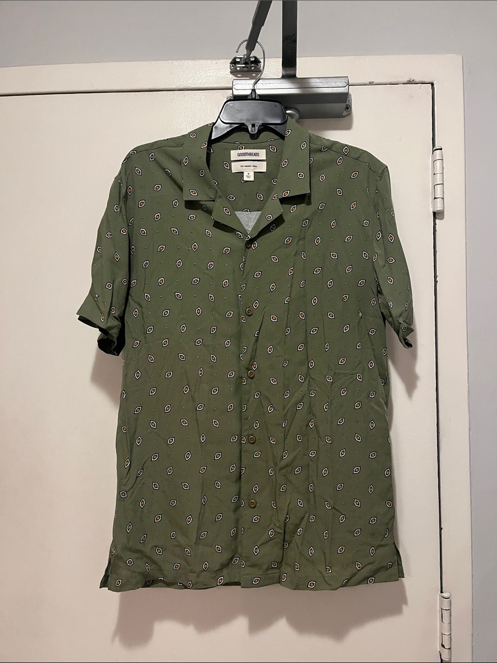 Goodthreads Men’s Olive Green Short-Sleeve Camp Shirt
